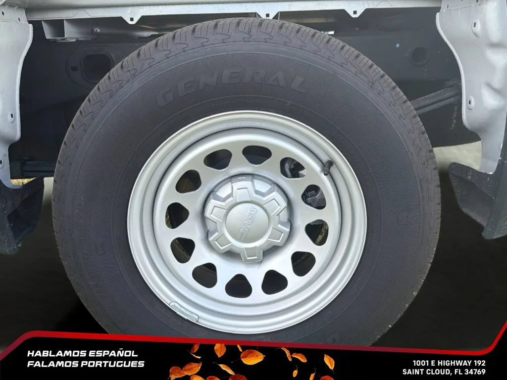 Used 2026 Summit White GMC Pro image 29