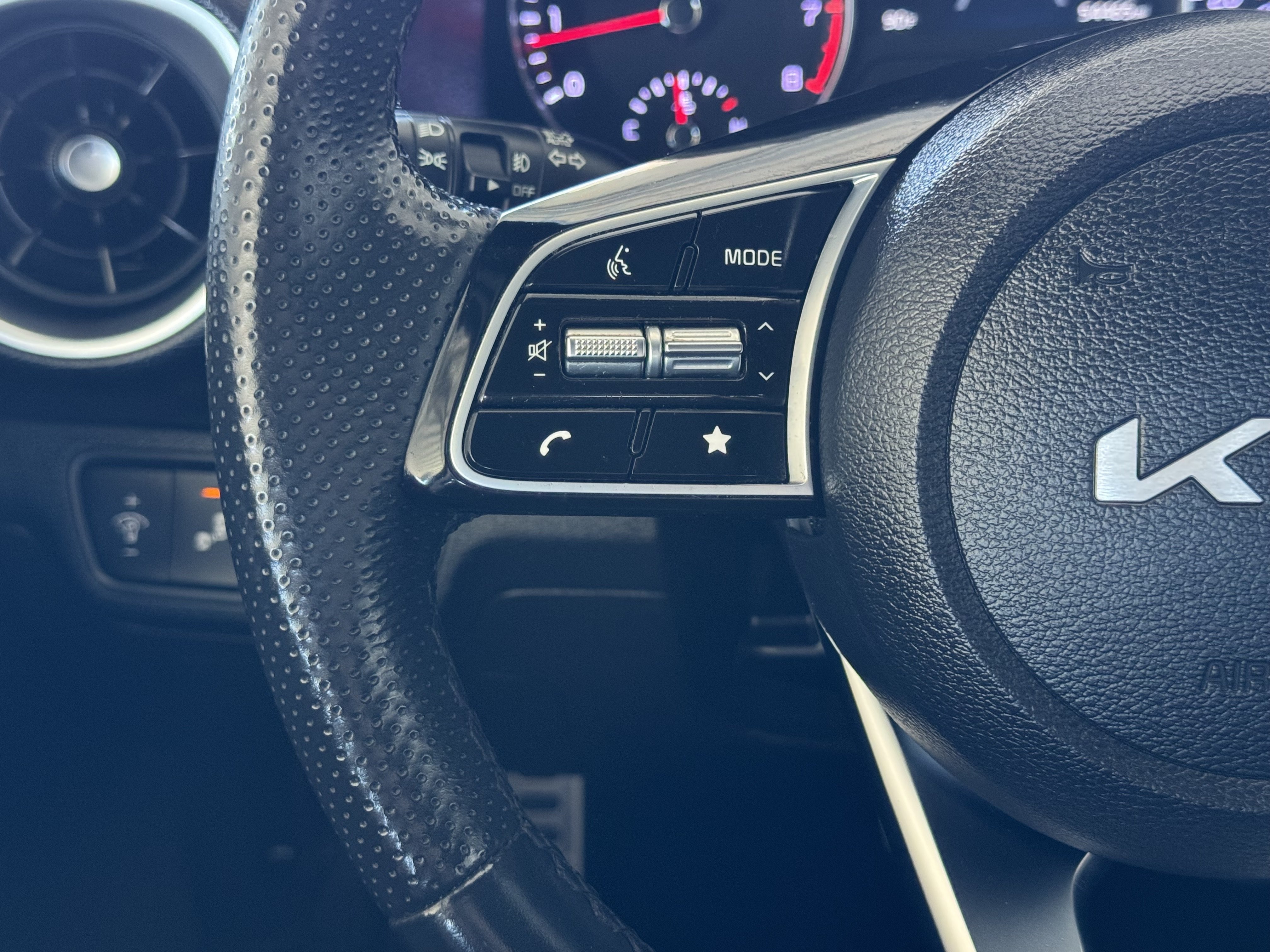 2023 Kia Forte GT-Line - Photo 32