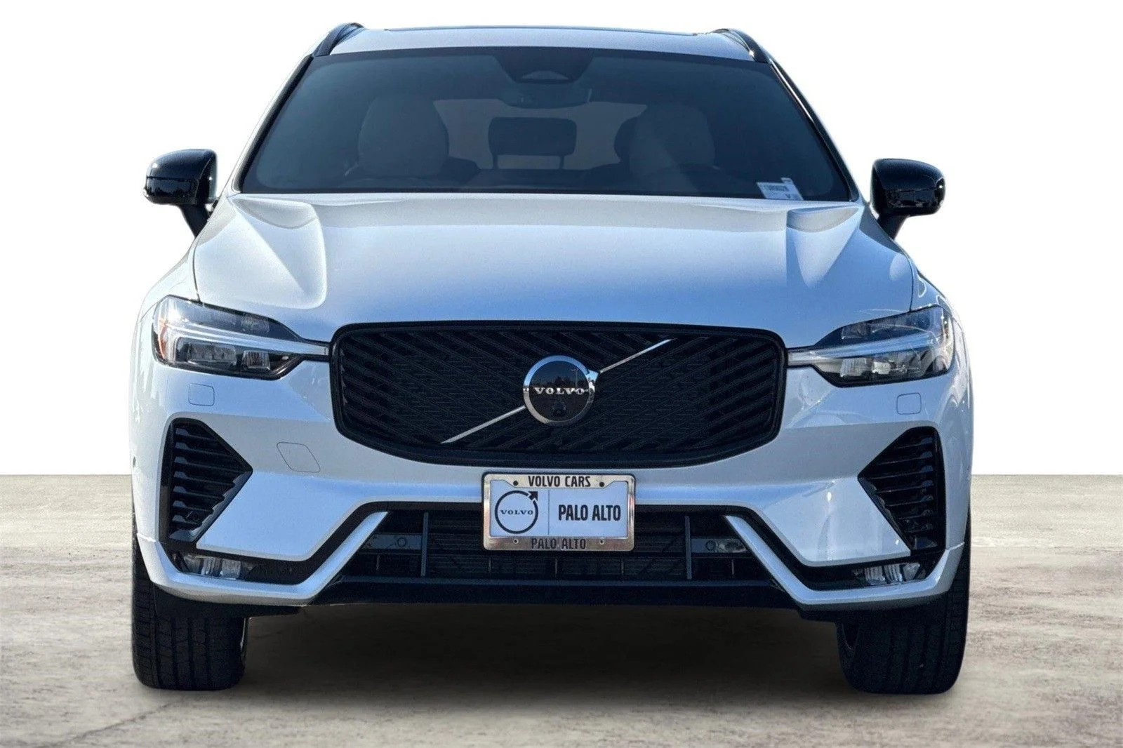 2026 Volvo XC60 Plus - Photo 12