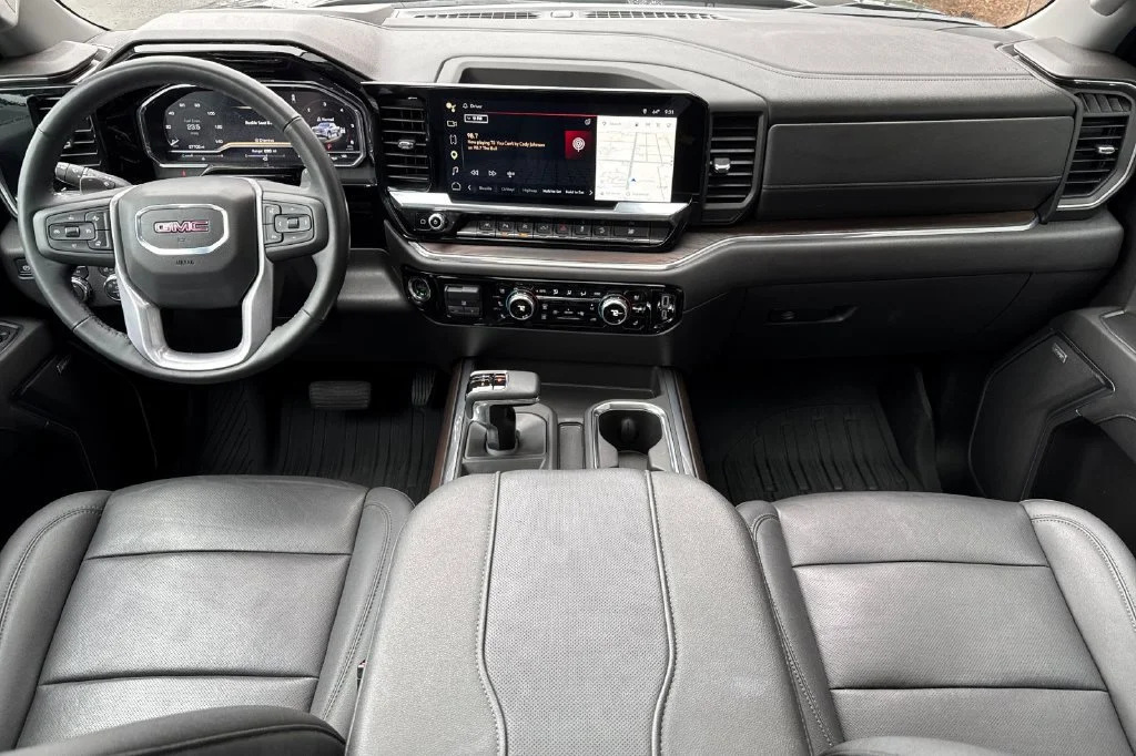 2024 GMC Sierra 1500 SLT - Photo 13