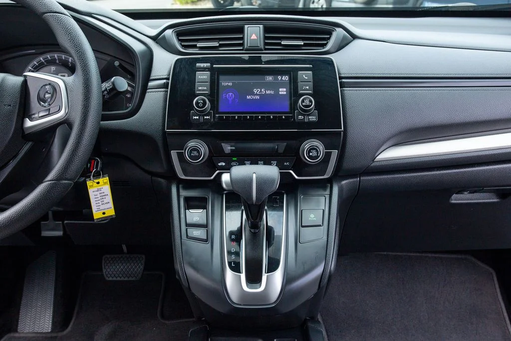 Certified Used 2019 Lunar Silver Metallic Honda LX image 21