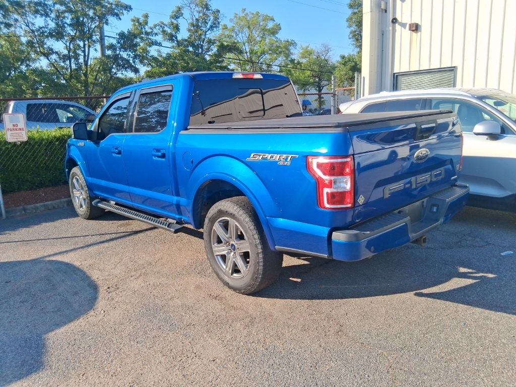 Used 2018 Blue Ford XLT image 3