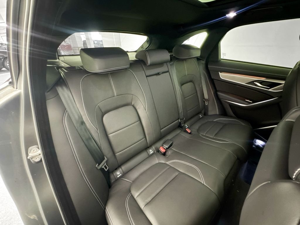 2026 Jaguar F-Pace R-Dynamic S - Photo 28