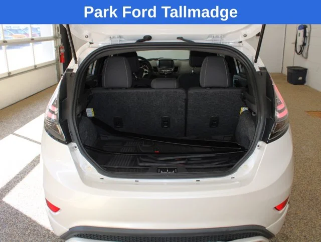 Used 2017 White Platinum Clearcoat Metallic Ford ST image 5