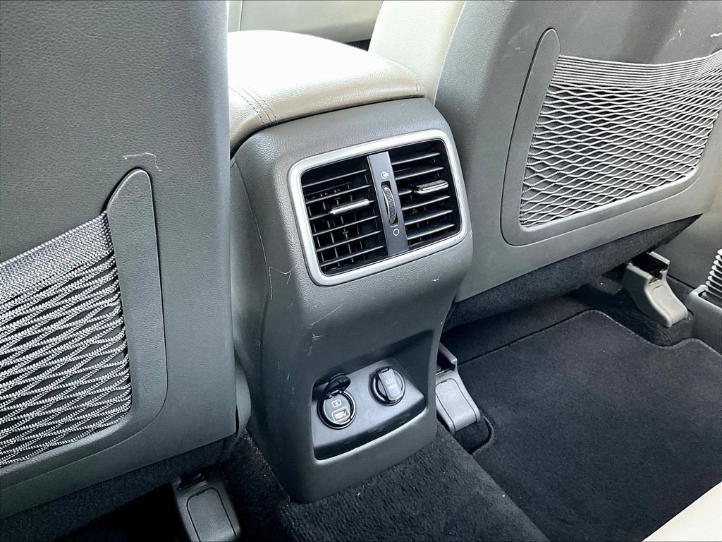 Used 2019 Silver Kia SX image 13