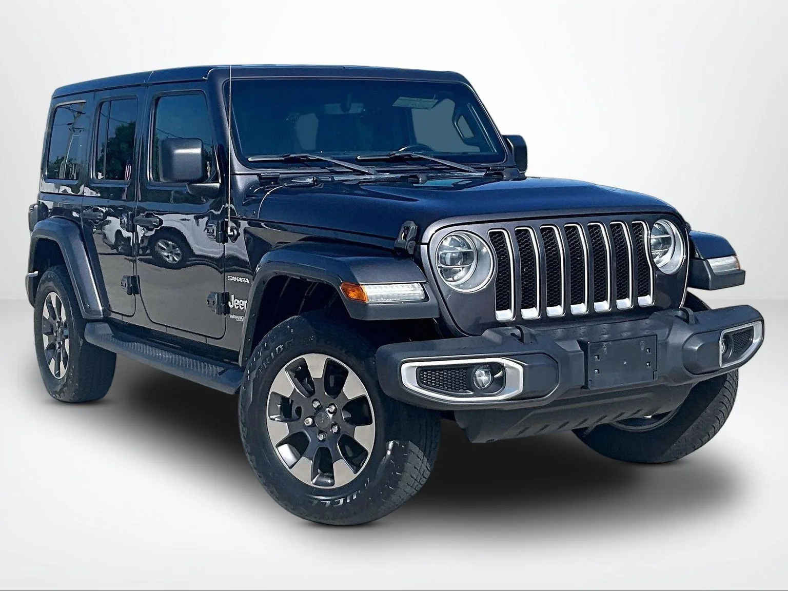 Used 2018 Gray Jeep Unlimited Sahara image 12