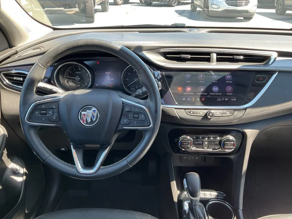 Used 2023 WHITE FROST TRICOAT Buick Essence image 18