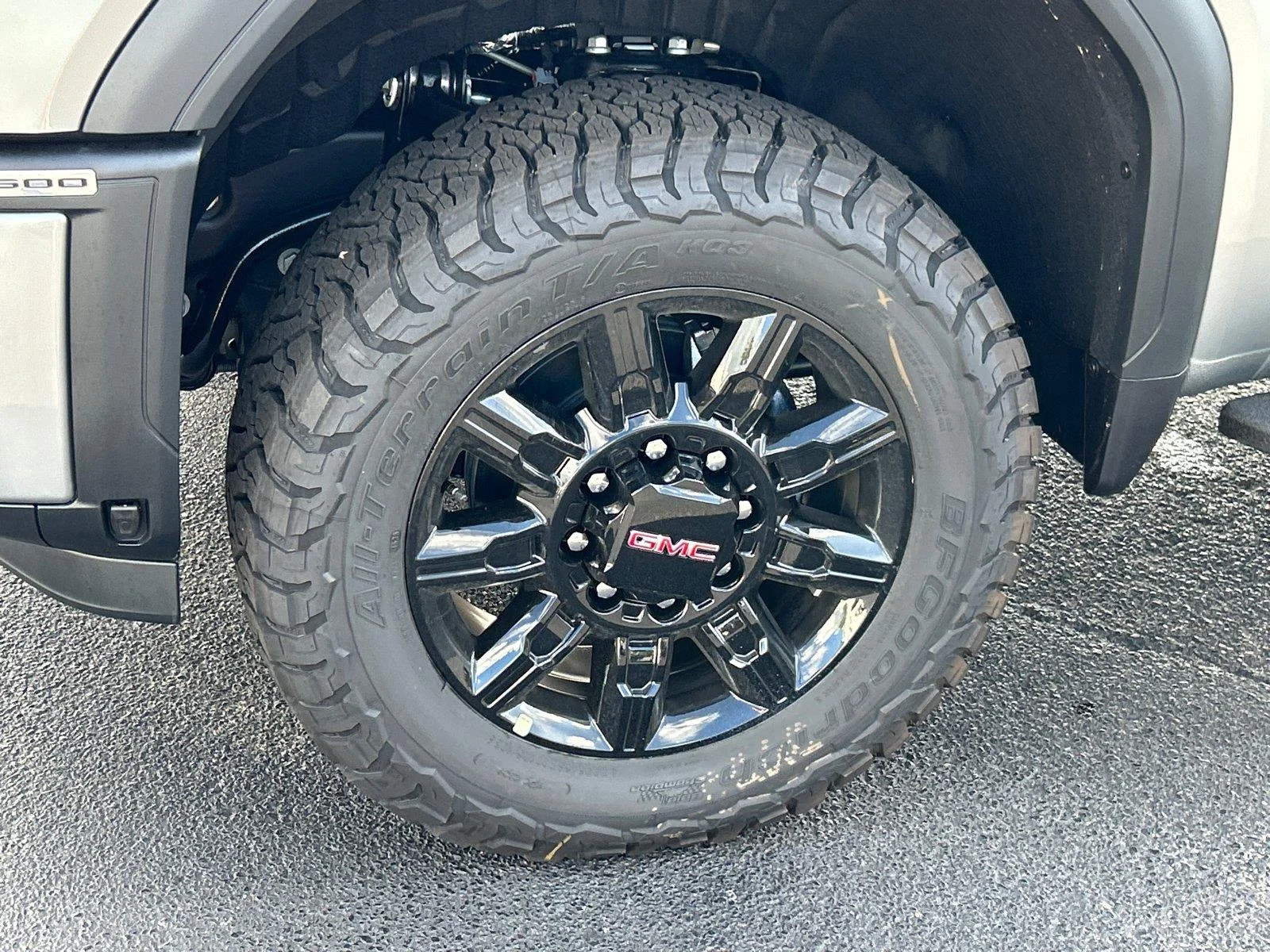 New 2026 Sterling Metallic GMC AT4 image 11