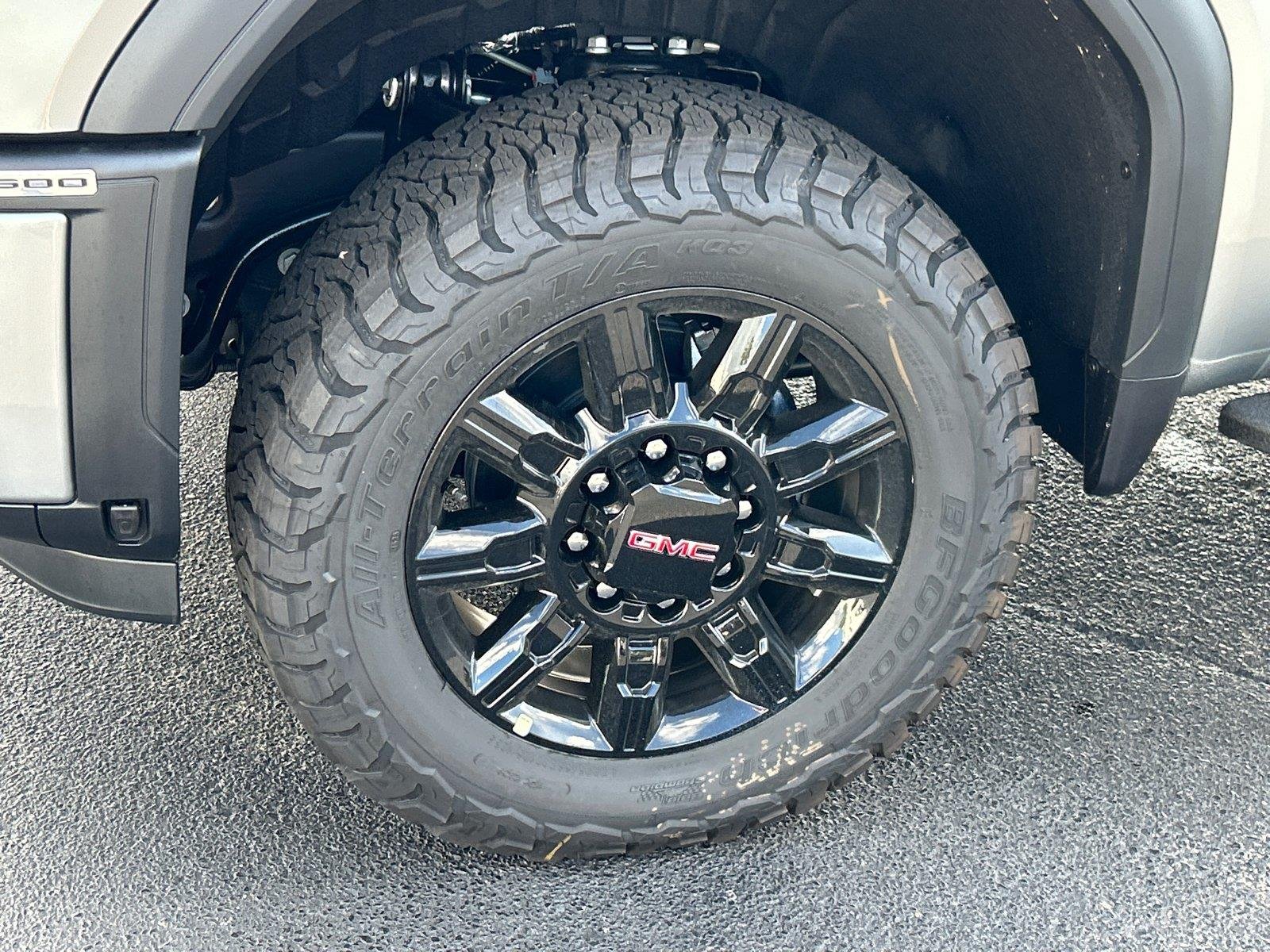 New 2026 Sterling Metallic GMC AT4 image 11