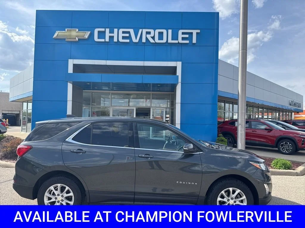 Used 2018 Chevrolet Equinox LT with VIN 3GNAXSEV4JS524771 for sale in Fowlerville, MI