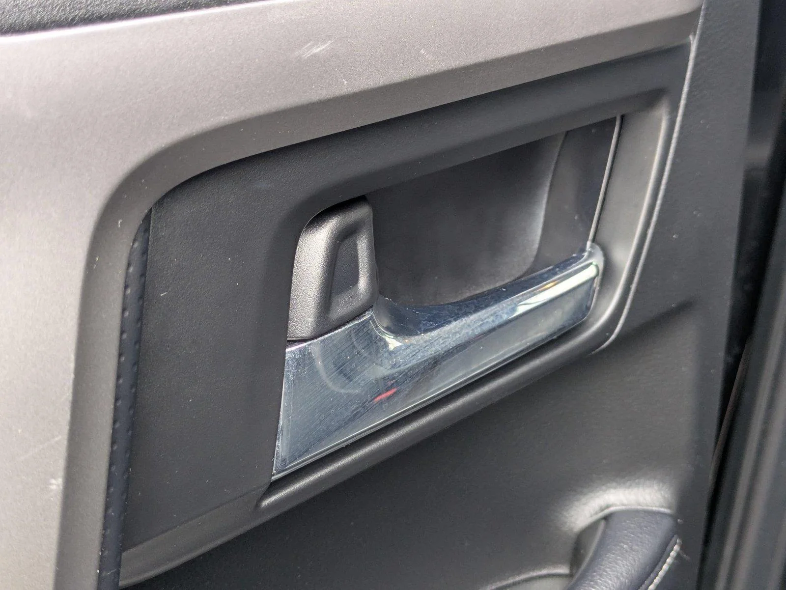 Used 2019 Midnight Black Metallic Toyota Limited image 24