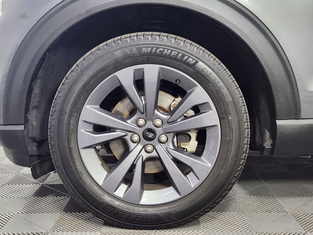 Used 2023 Gray Ford XLT image 19