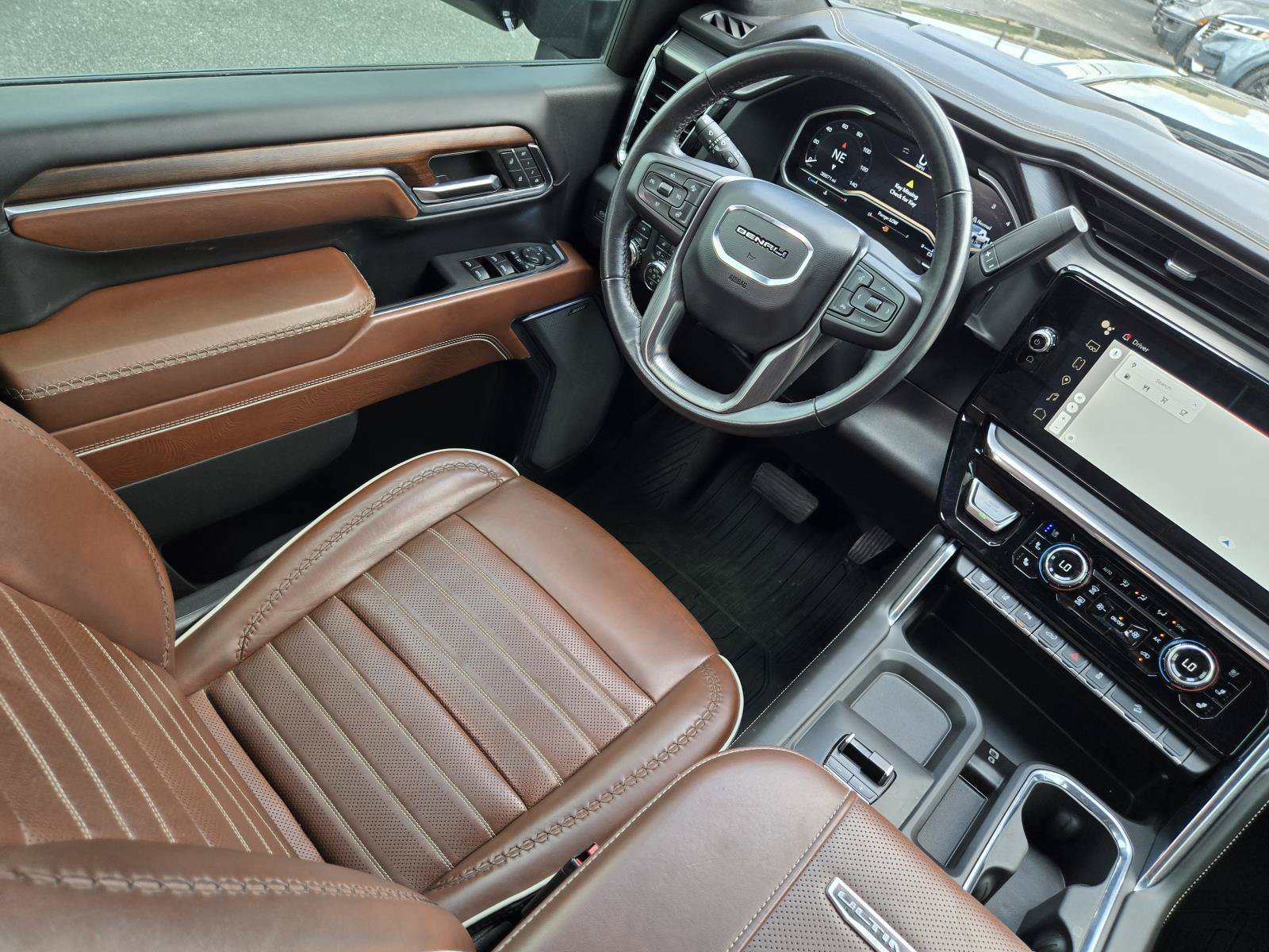 Used 2024 ONYX BLACK GMC Denali Ultimate image 18