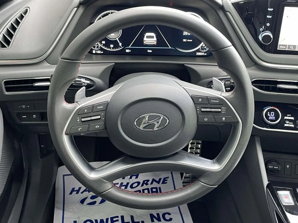 Used 2023 Silver Hyundai SEL Plus image 13