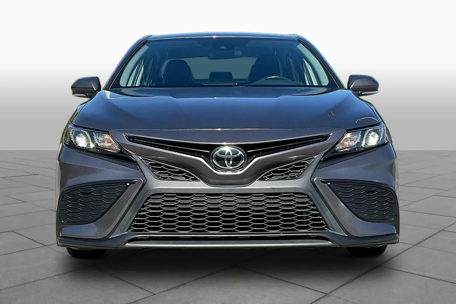 Used 2024 Predawn Gray Mica Toyota SE image 4