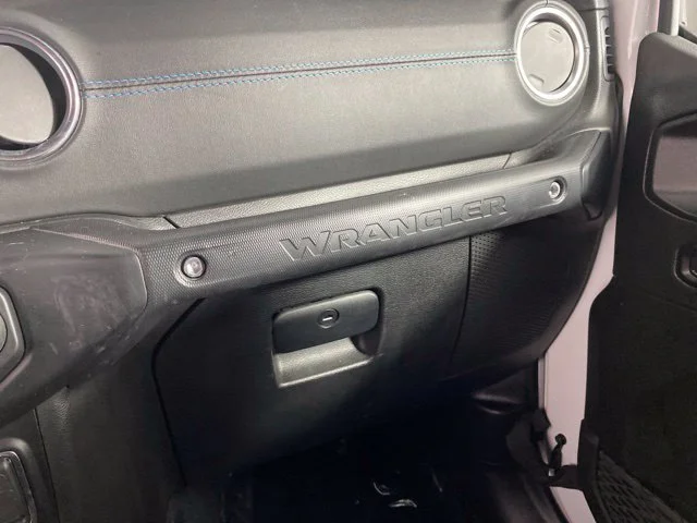 Used 2022 White Jeep Unlimited Rubicon 4xe image 34