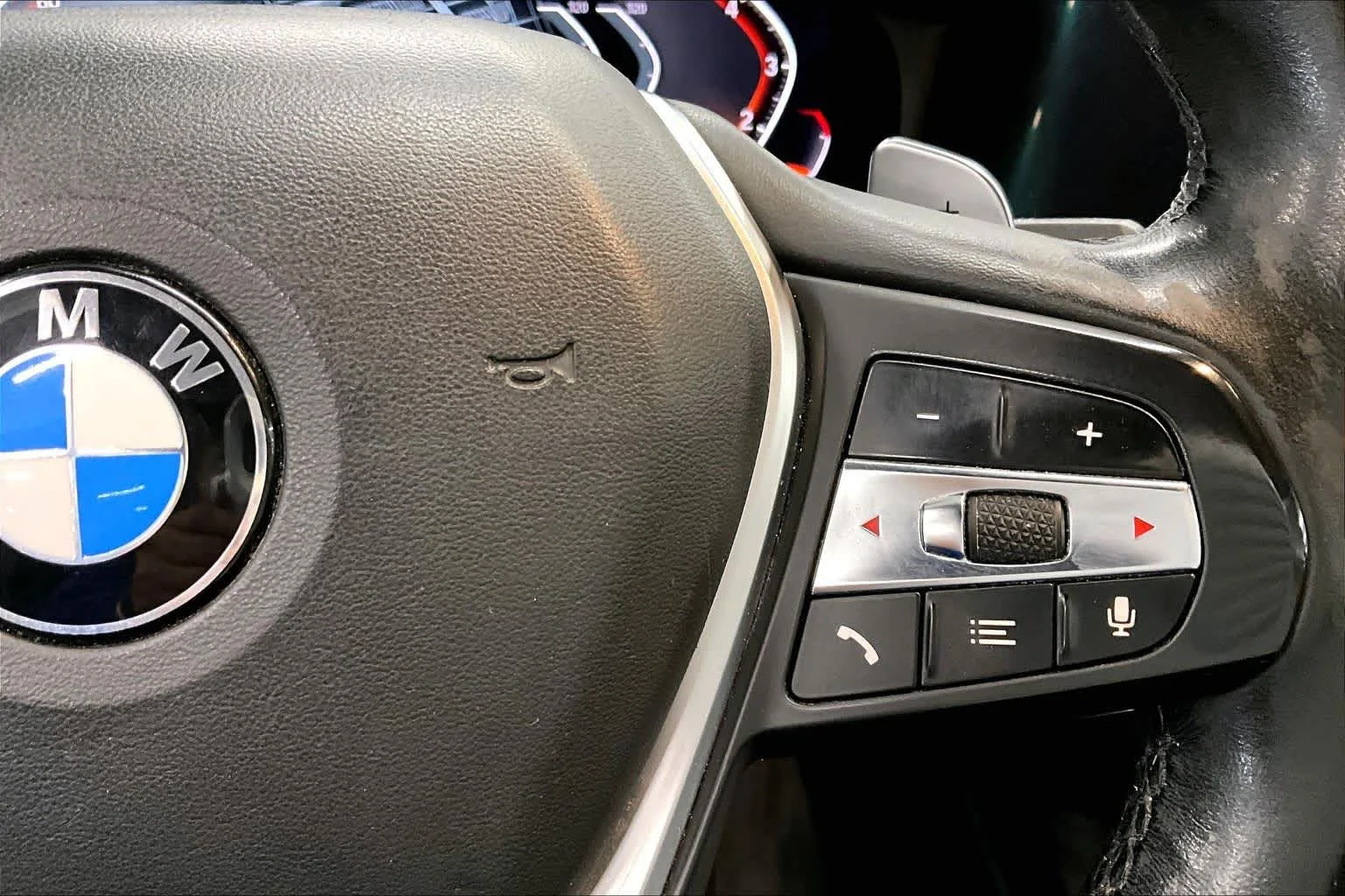 Used 2019 Jet Black BMW 330i image 24