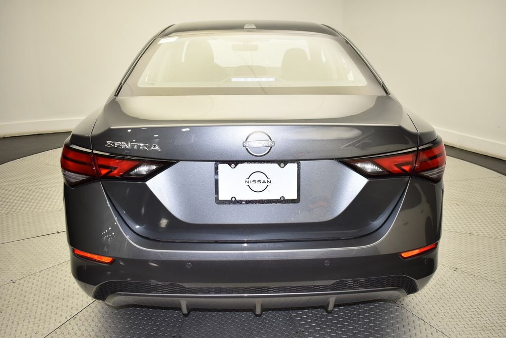 2025 Nissan Sentra SV - Photo 6