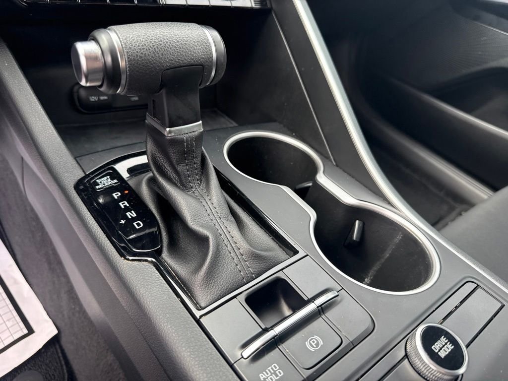 Used 2021 Silver Kia LXS image 33