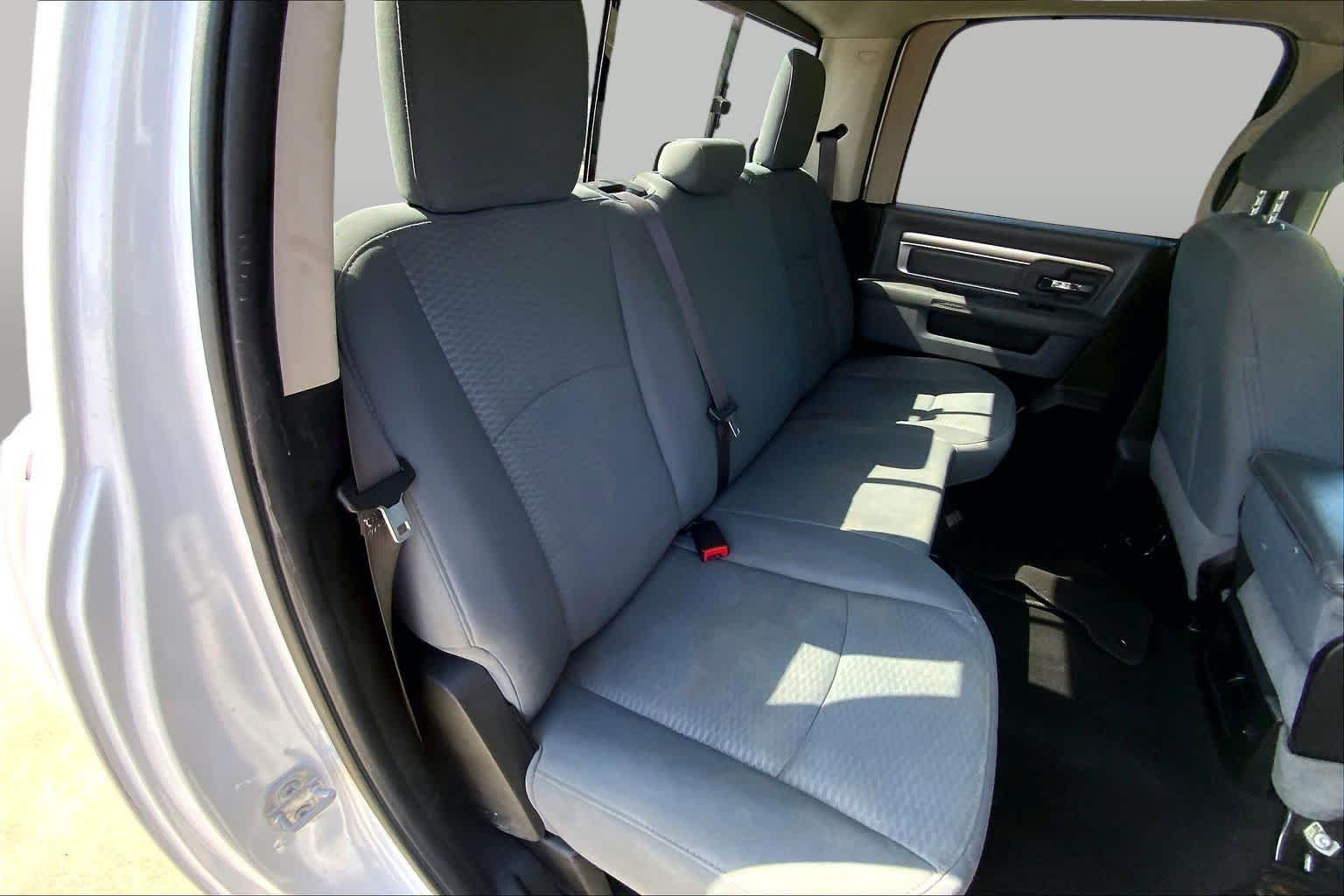 Used 2019 Bright White Clearcoat Ram SLT image 19