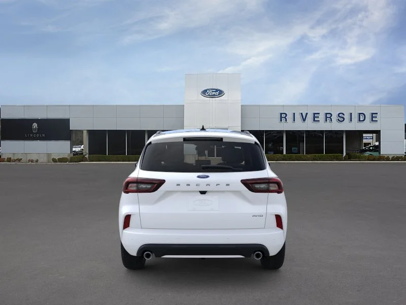New 2024 Star White Metallic Tri-coat Ford ST-Line Elite image 5