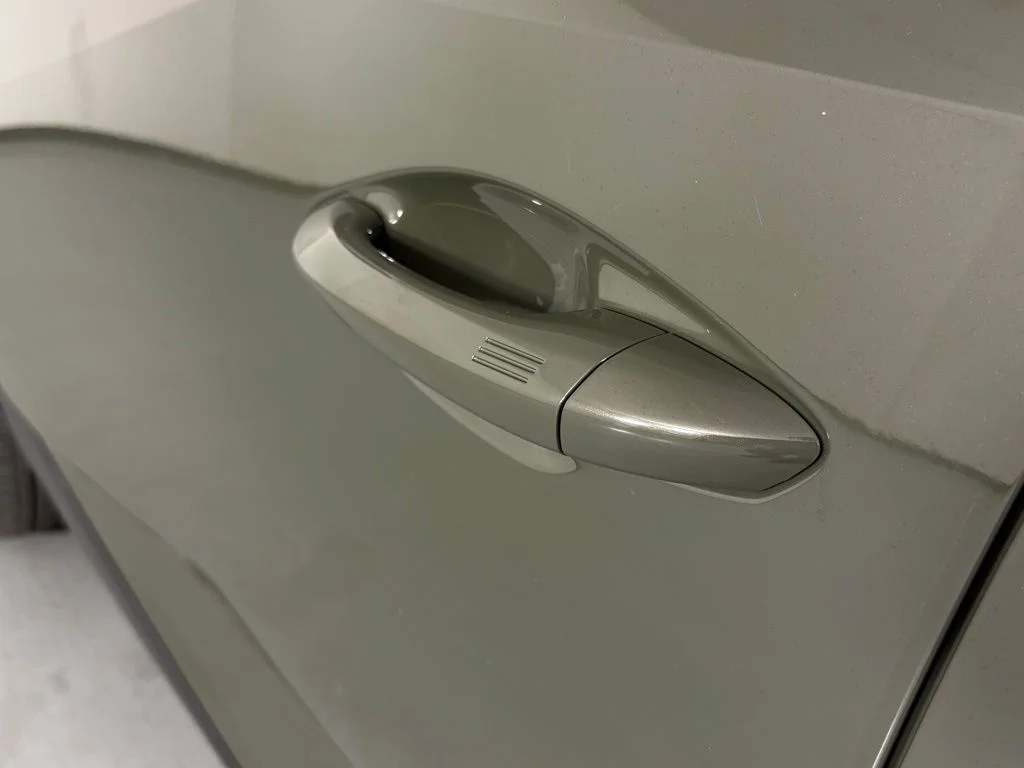 Used 2025 Green Hyundai Limited image 12