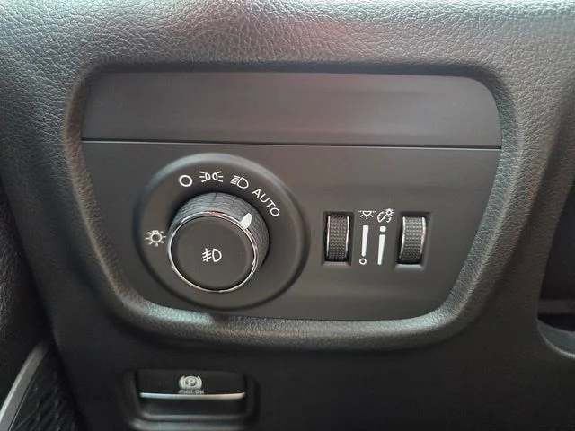 New 2027 Steel Blue Paint Jeep Limited Reserve image 22