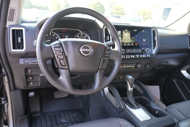 Used 2025 Gray Nissan SV image 14