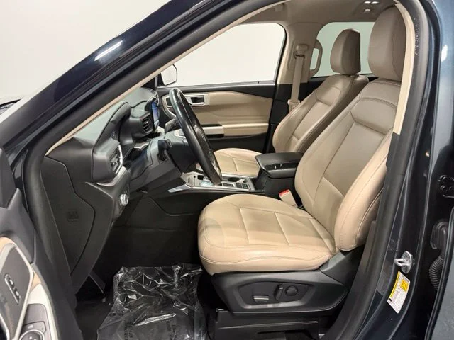 Used 2022 Blue Ford XLT image 10