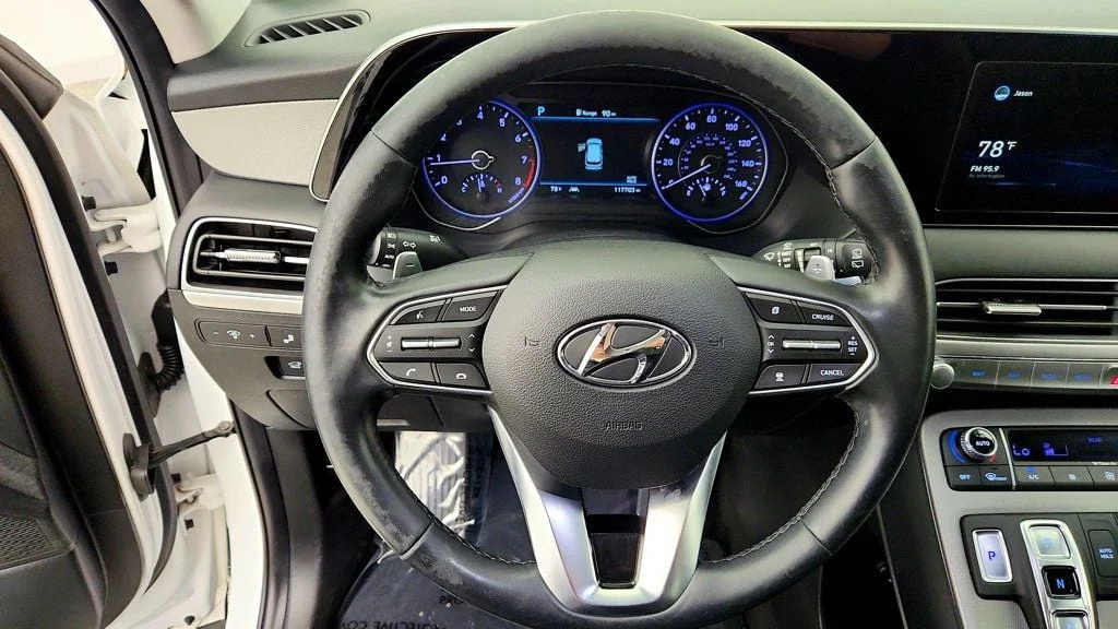 Used 2021 Hyper White Hyundai SEL AWD image 14