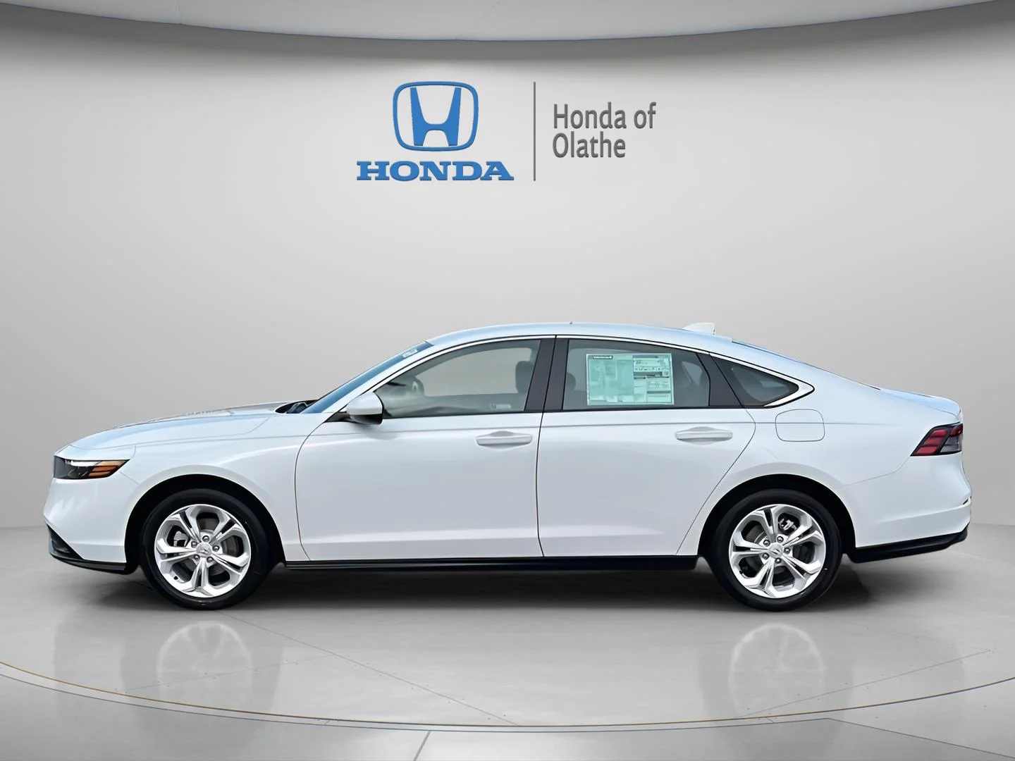 New 2026 Platinum White Pearl Honda LX image 12