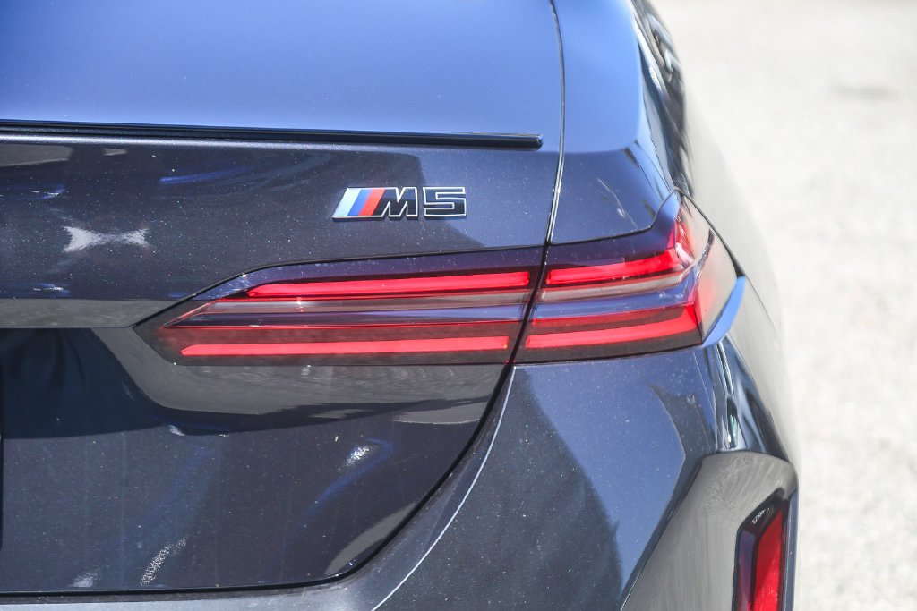 Used 2026 Dark Graphite Metallic BMW Base image 7
