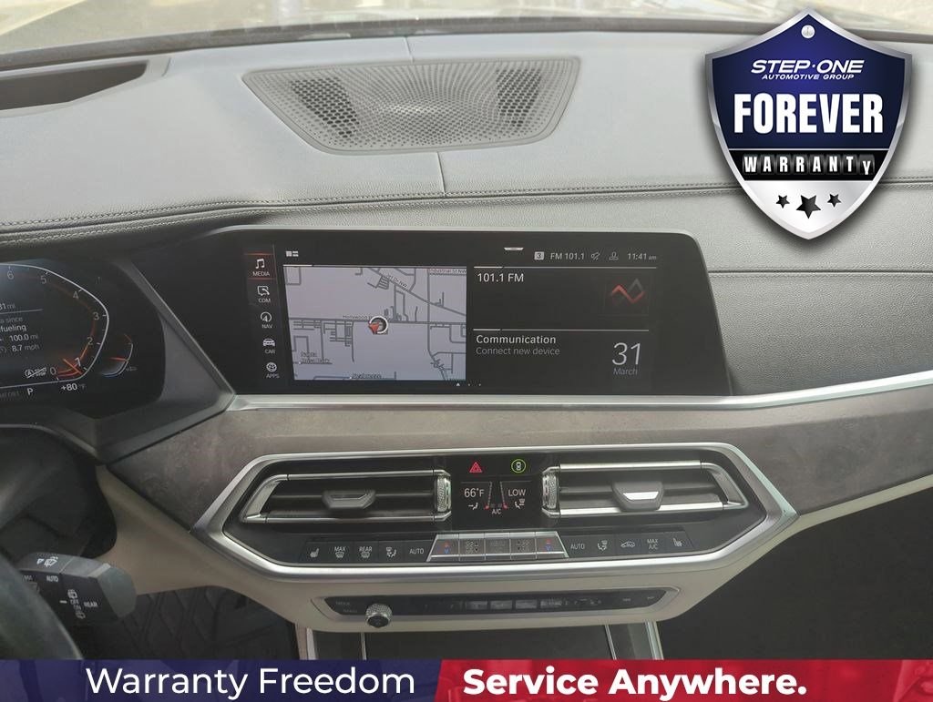 Used 2019 Gray BMW xDrive40i image 26