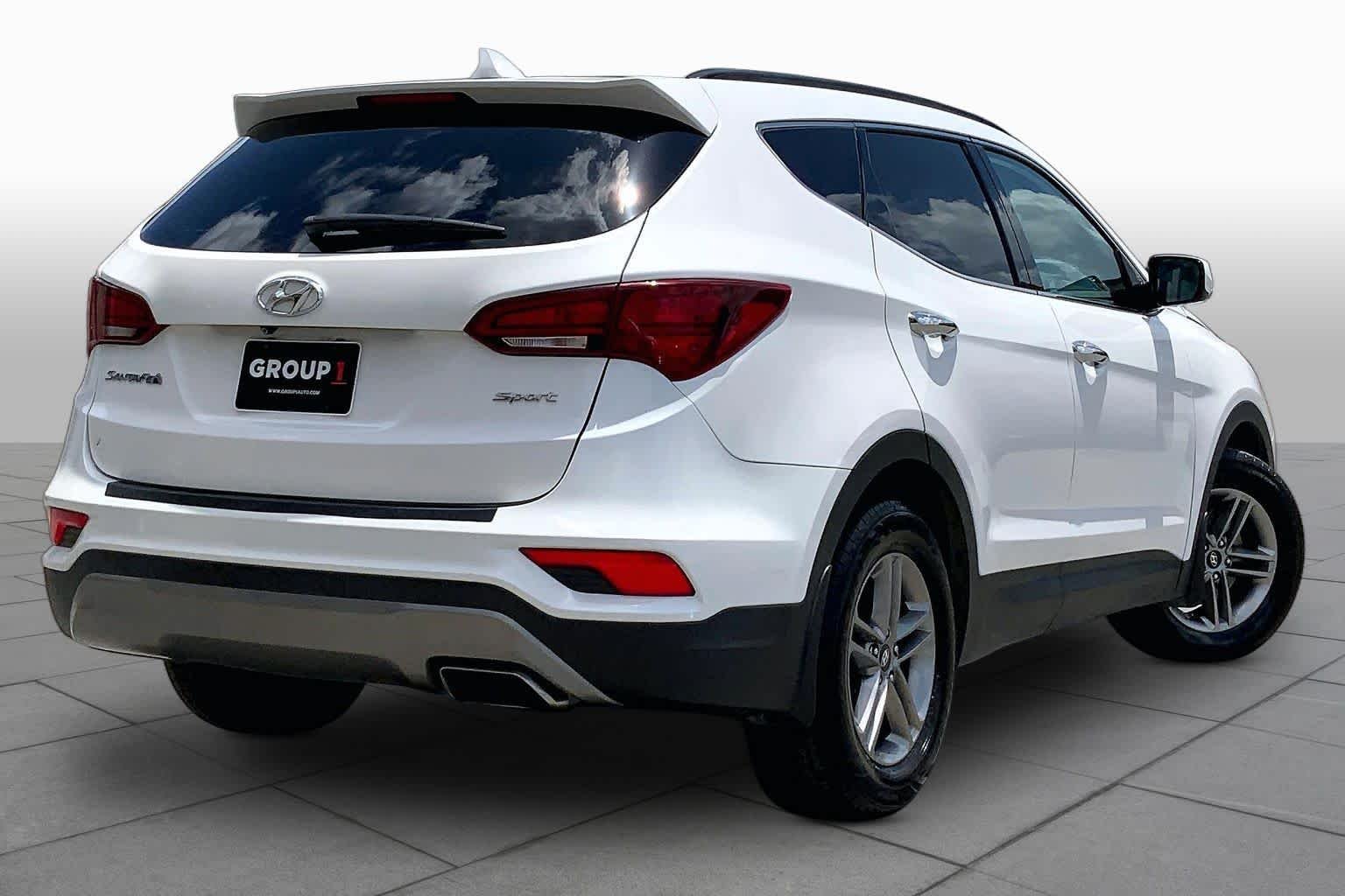 Used 2017 Frost White Pearl Hyundai 2.4L image 13