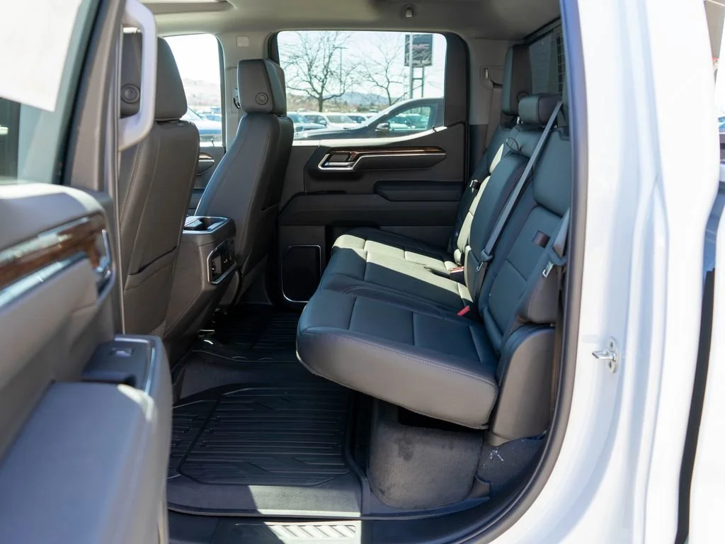New 2026 Summit White GMC Elevation image 13