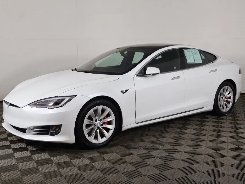 Used 2019 Pearl White Multi-Coat Tesla Performance image 7