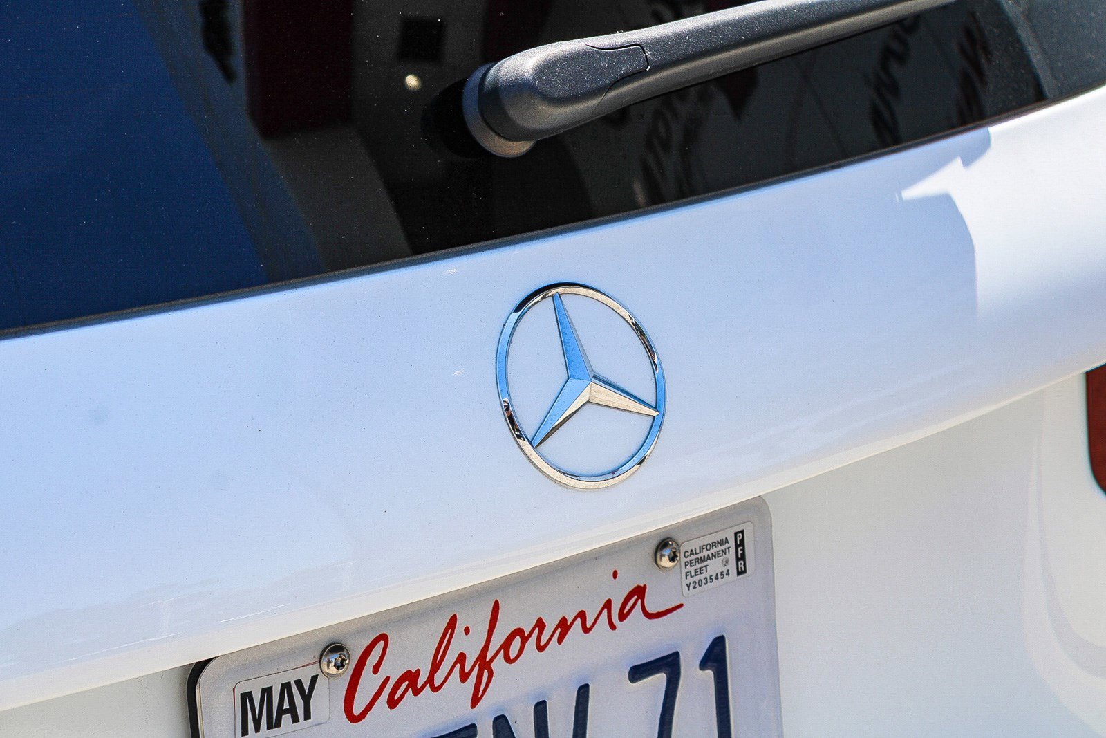 Used 2024 Polar White Mercedes-Benz GLB 250 image 10