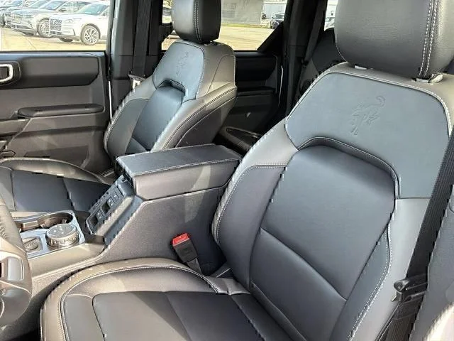 New 2026 Oxford White Ford Outer Banks® image 33