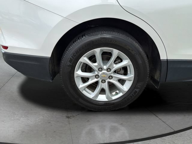 Used 2019 IRIDESCENT PEARL TRICOAT Chevrolet LT image 31