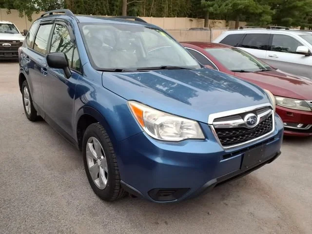 Used 2015  Subaru 2.5i image 4