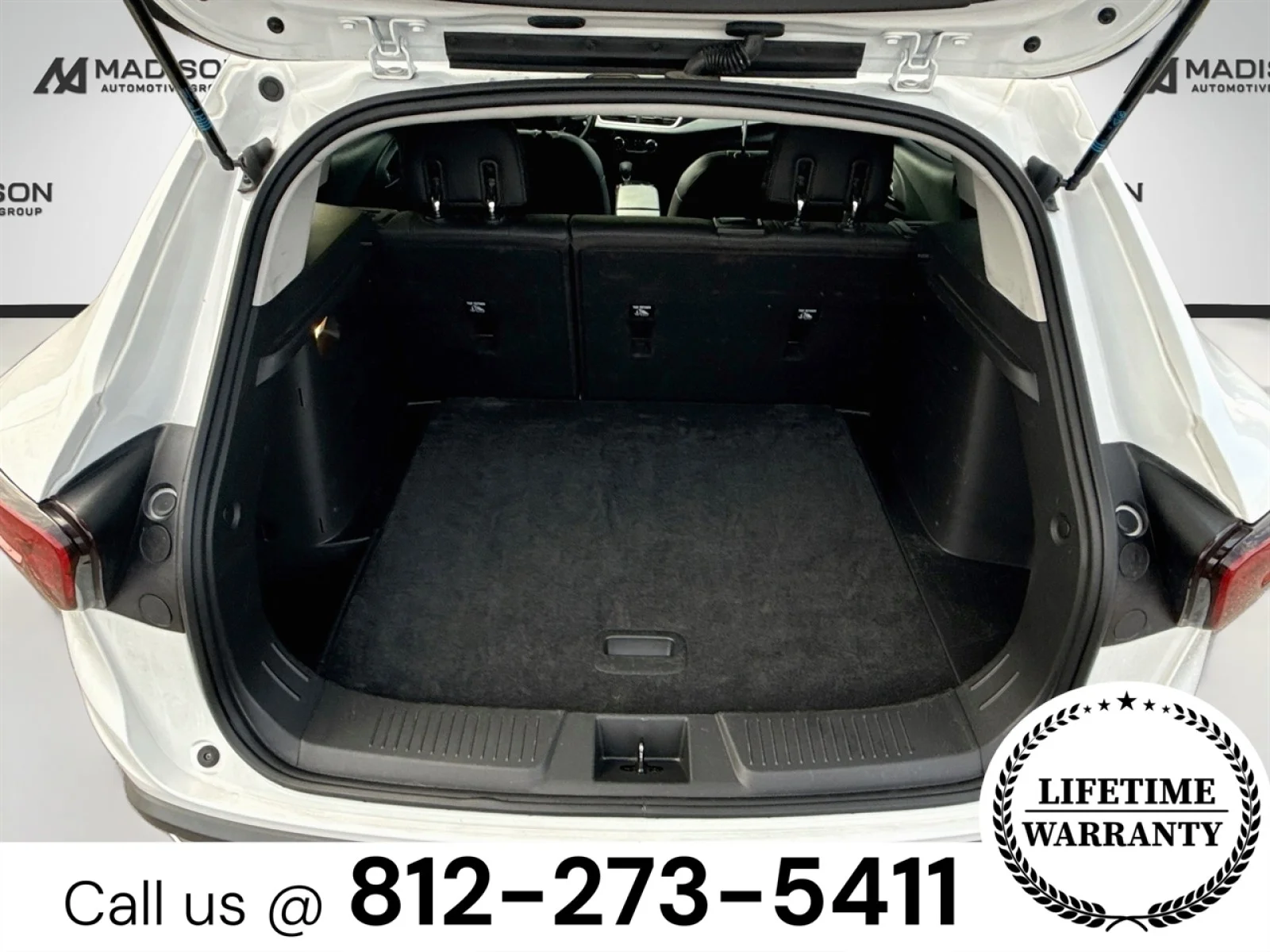 Used 2025 WHITE Chevrolet LT image 24