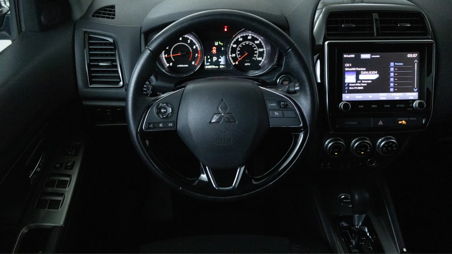 Used 2024 Silver Mitsubishi S image 11