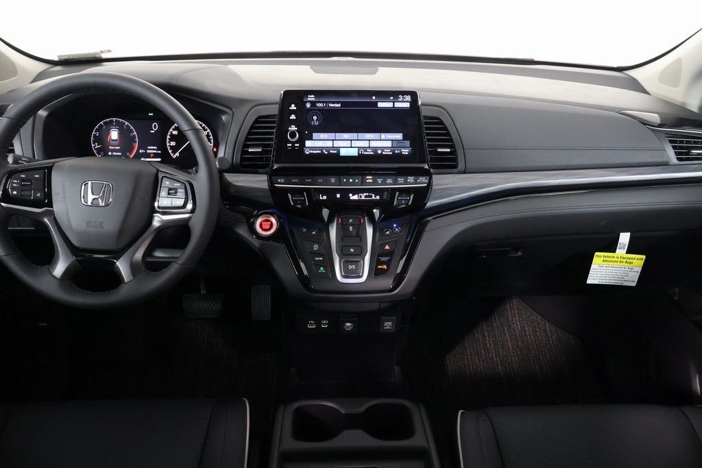2026 Honda Odyssey Elite - Photo 4
