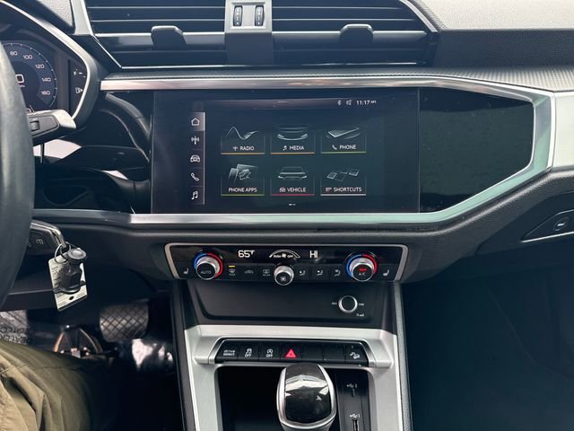 Used 2021 Mythos Black Metallic Audi Premium image 23