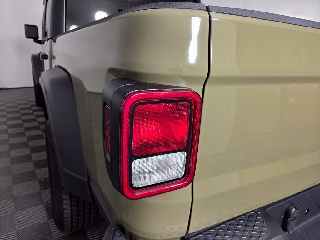Used 2026 41 Jeep Sport S image 31