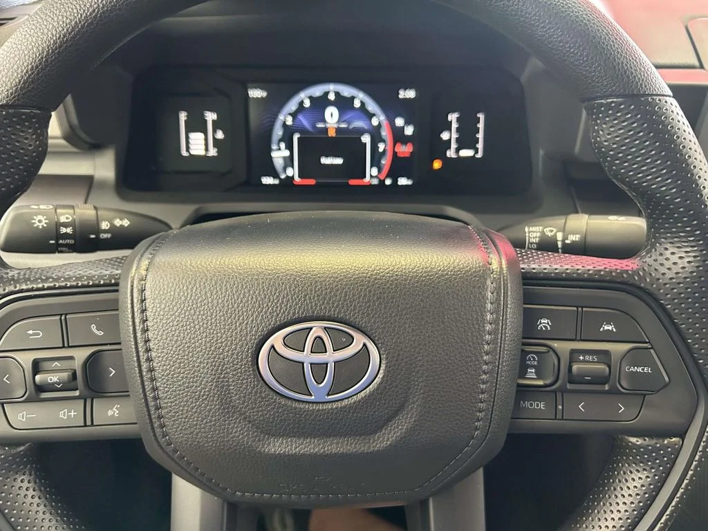 Used 2026 White Toyota SR5 image 27