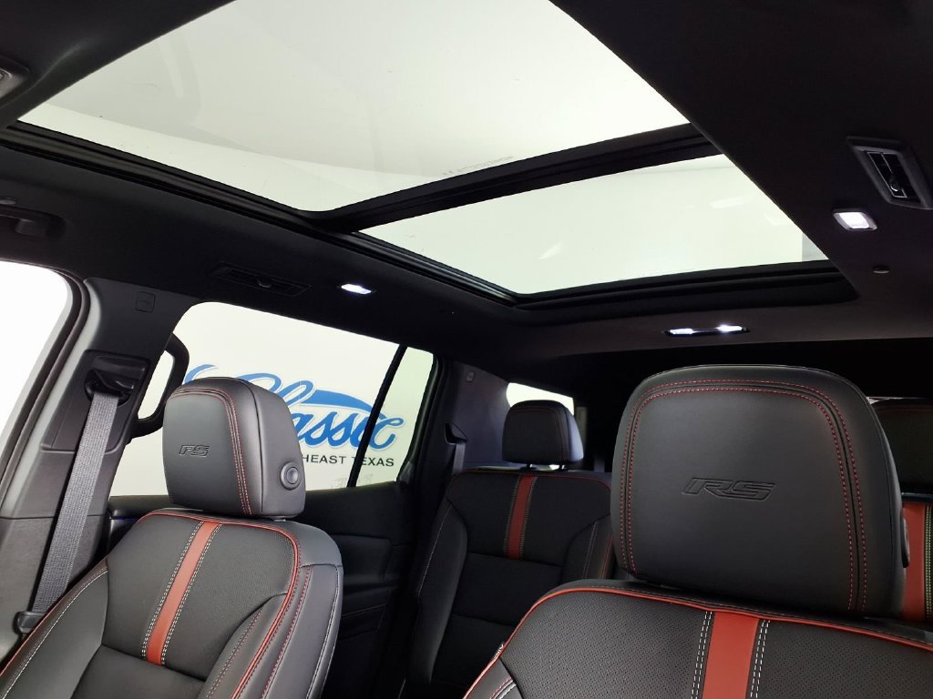 2027 Chevrolet Traverse RS - Photo 14
