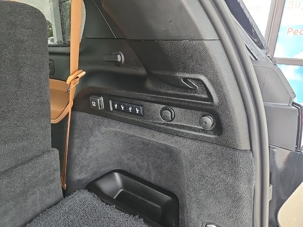 Used 2024 Black Jeep Summit image 112