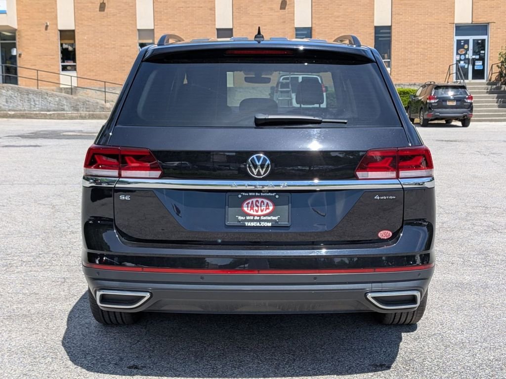 Used 2023 Black Volkswagen 2.0T SE w/Technology image 4