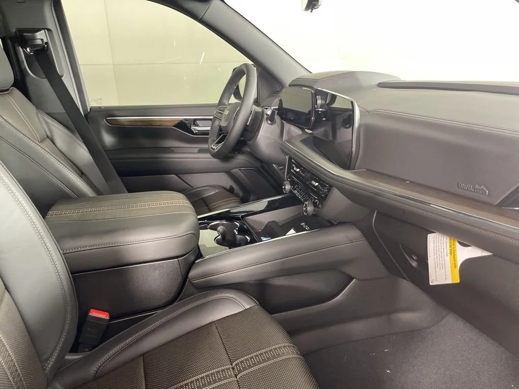 2026 Chevrolet Suburban High Country - Photo 17